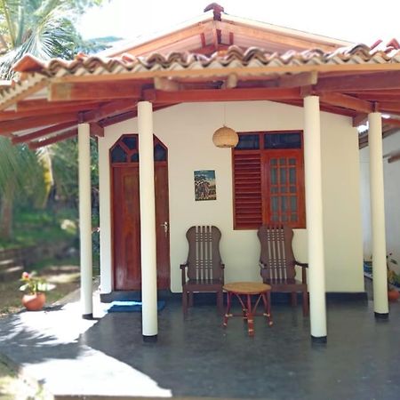 לינה וארוחת בוקר טנגלה Peacock Garden מראה חיצוני תמונה